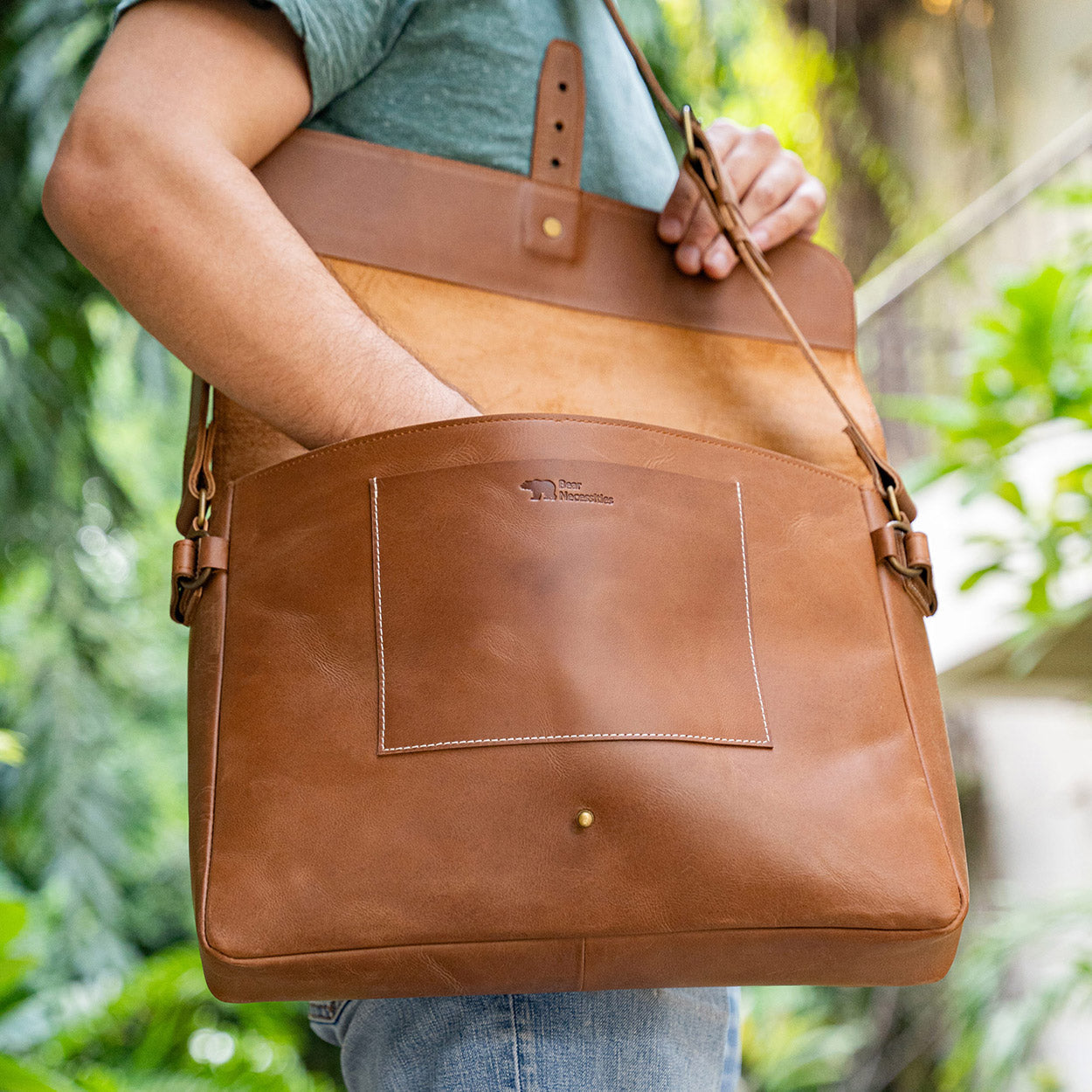Classic Messenger - Leather {product-type} - Bear Necessities